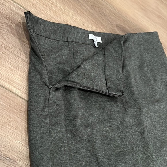 NWT TOBI Asymmetrical Envelope Wrap Skirt, Grey, Size Medium - Picture 6 of 13